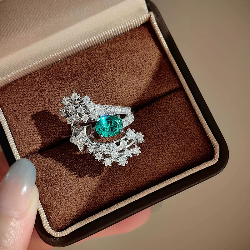 High End Comet Ring Niche design Luxurious Setting Zircon Star Rings High Carbon Green Crystal Women's Finger Jewelry KOFSAC