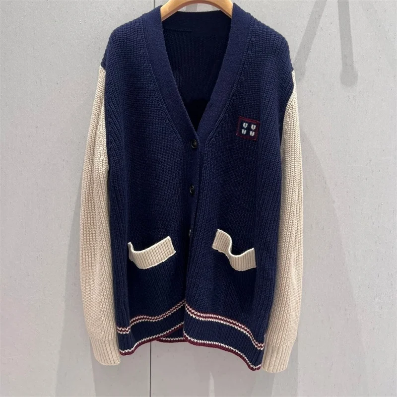 Knitted Cardigan Sweater U720968 Autumn New Product Chest Micro-label Letter Decoration Single V-neck Patch Blue Colour 2024