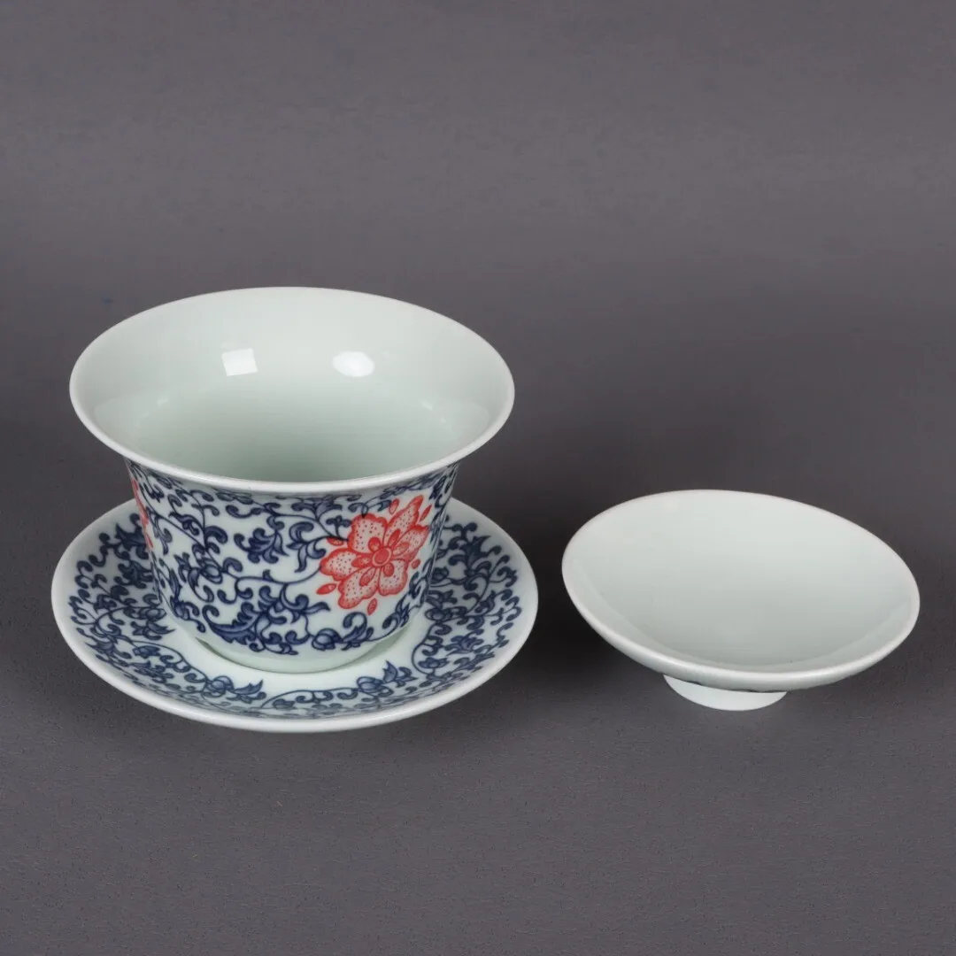 Pair Chinese Antique Blue and White Porcelain Tangled Lotus Pattern Covered Bowl