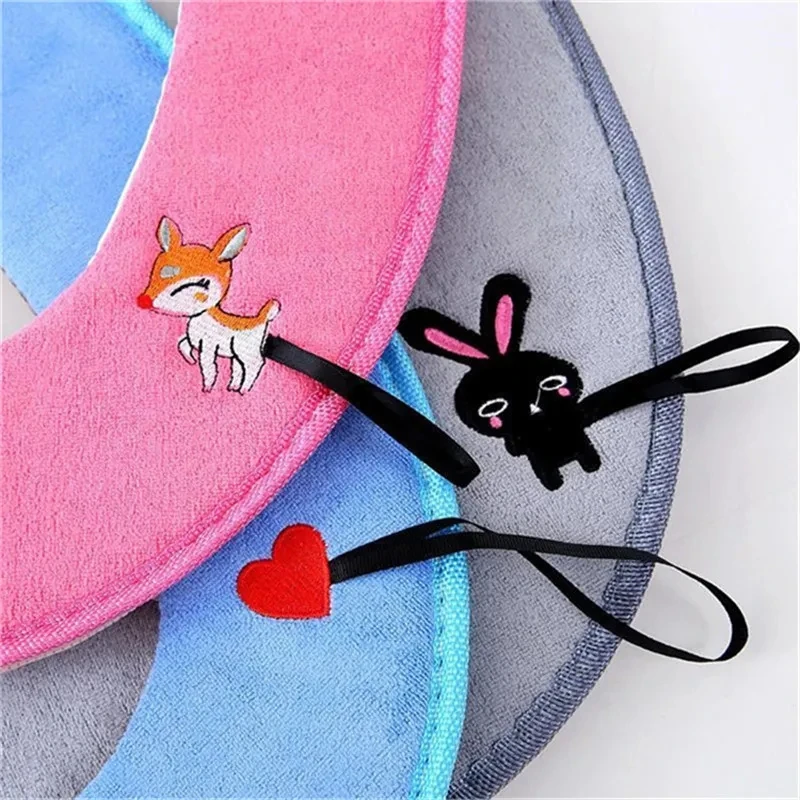 Four Seasons Universal Toilet Seat Pads Set Cartoon Embroidery Home Toilet Ring Cover Toilet Tank Dust Cover With Storage Pocket