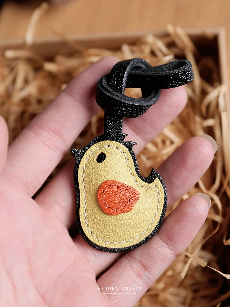 Original design chicken baby bag small pendant pure handmade leather car keychain cute pendant