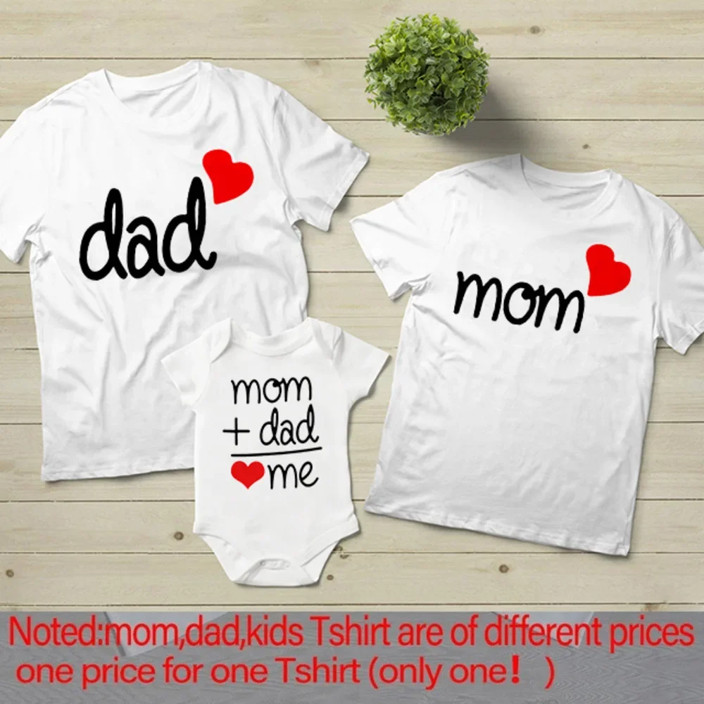 Dad Mom and Me Family Matching Clothes Simple Family Look T Shirts Daddy Mommy and Me T-shirt Father Son Mother Daughter Outfits