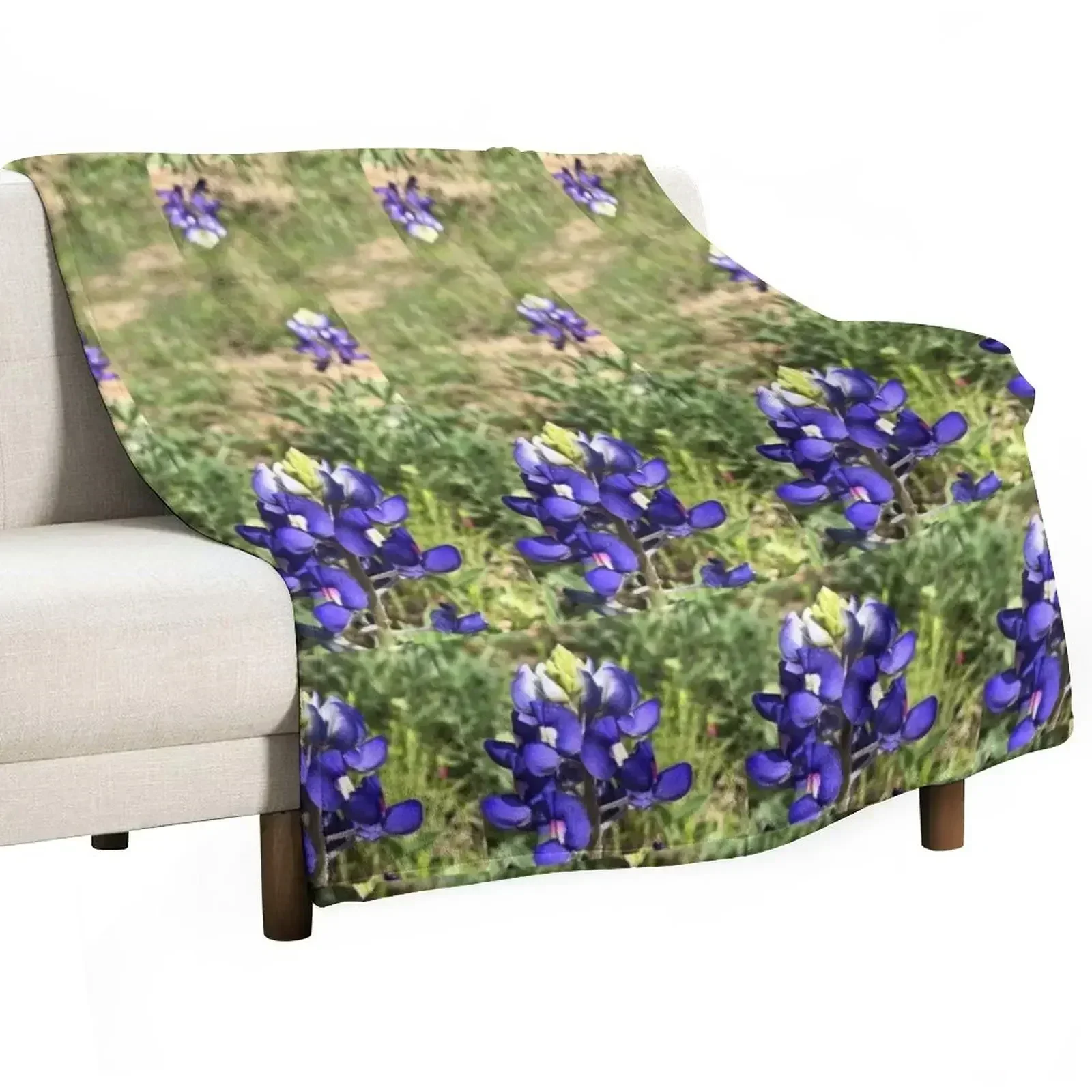 Field of Bluebonnets Throw Blanket Shaggy Plush Thermals For Travel Luxury Thicken Loose Decoratives Blankets
