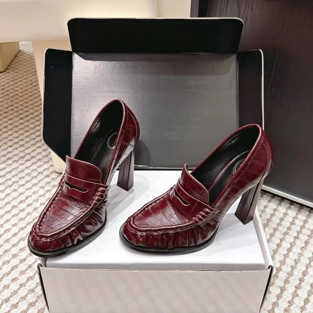 

Women 110 Loafer Pumps High-heeled Shoes