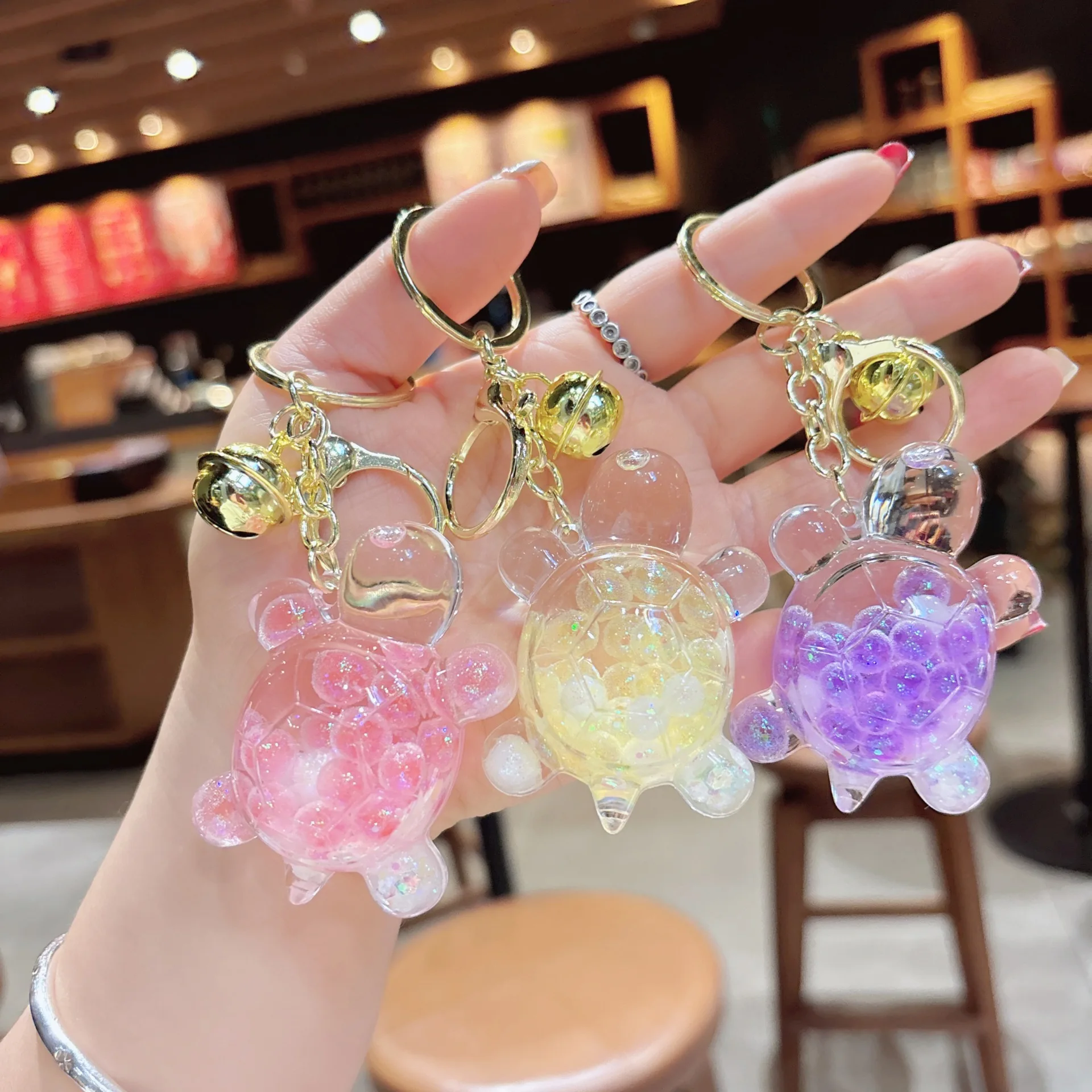 LLavero de tortuga con luz nocturna con infusión de aceite creativo, bolsa colgante, caja ciega, máquina de muñecas, llavero, regalo colgante