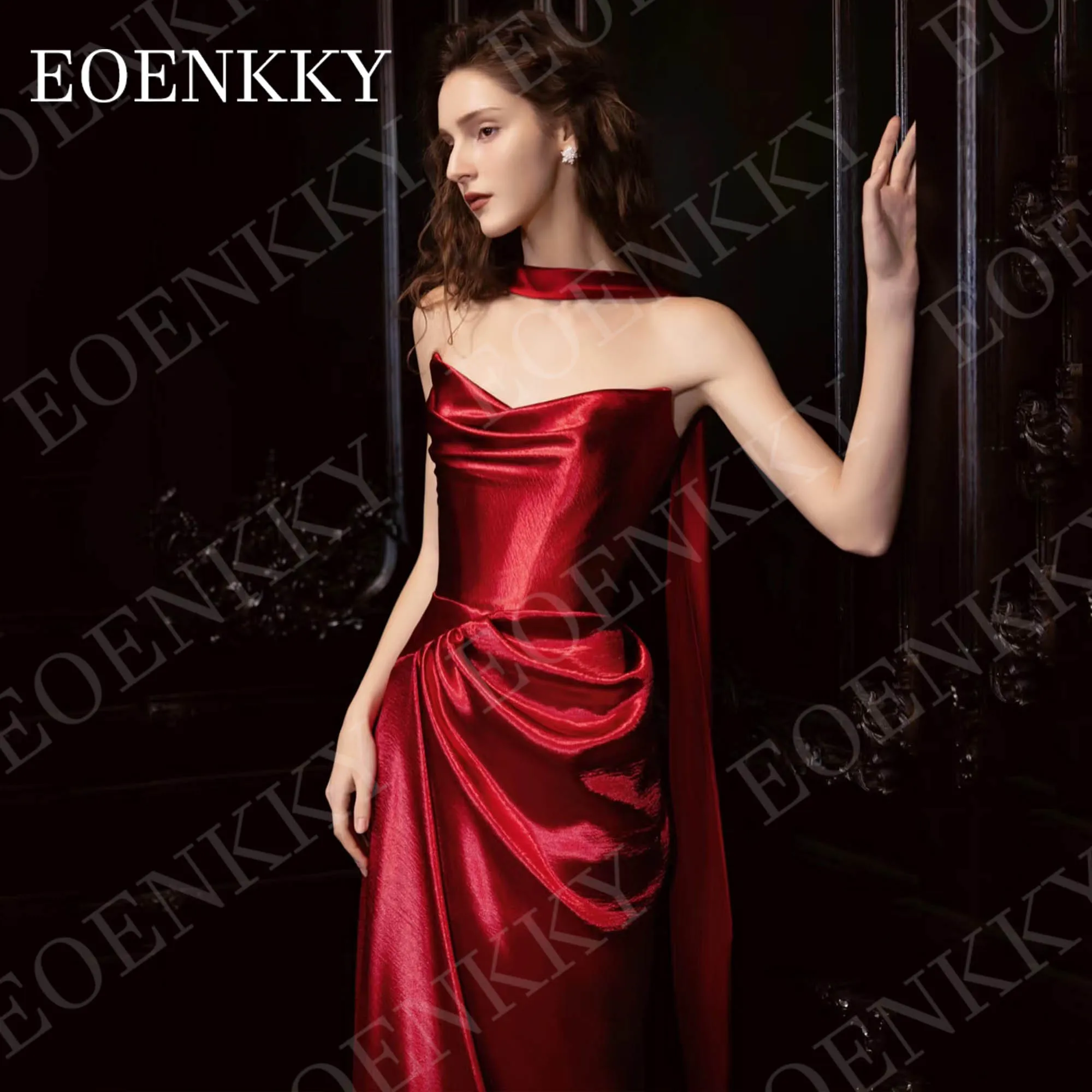 EOENKKY 女性ブルゴーニュマーメイドイブニングドレスフォーマルエレガントなサテンロングストラップレスウエディングドレスノースリーブカスタマイズ カスタマイズされた女性ブルゴンディの人Mermaidの夕方のドレス形式的なエレガントなサテンの長いストラップレスの舞会のドレス袖レス