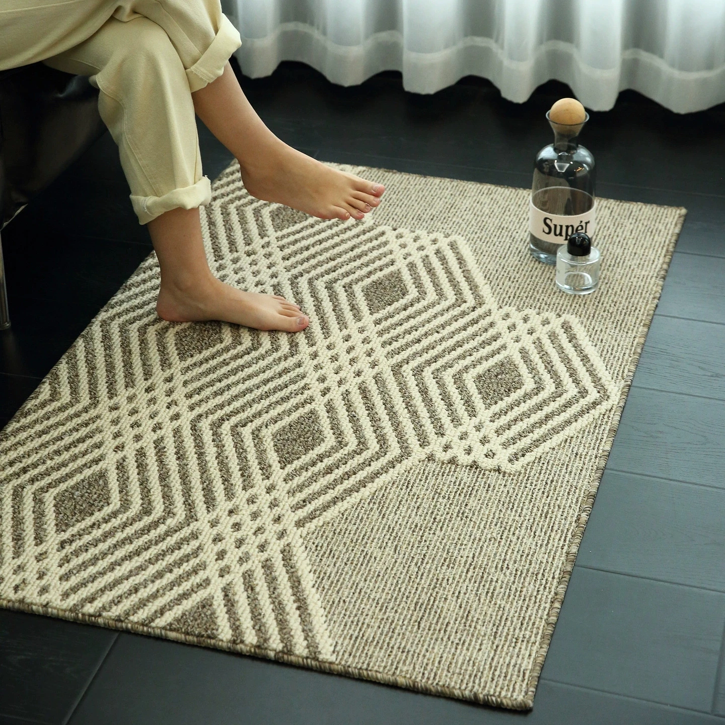 

Коврик для спальни с петлевым плетением, длинный тафтинговый ковер с геометрическим рисунком, коврик для двери, прикроватный коврик, напольный нескользящий аккуратный коврик для ног, эстетический домашний декор