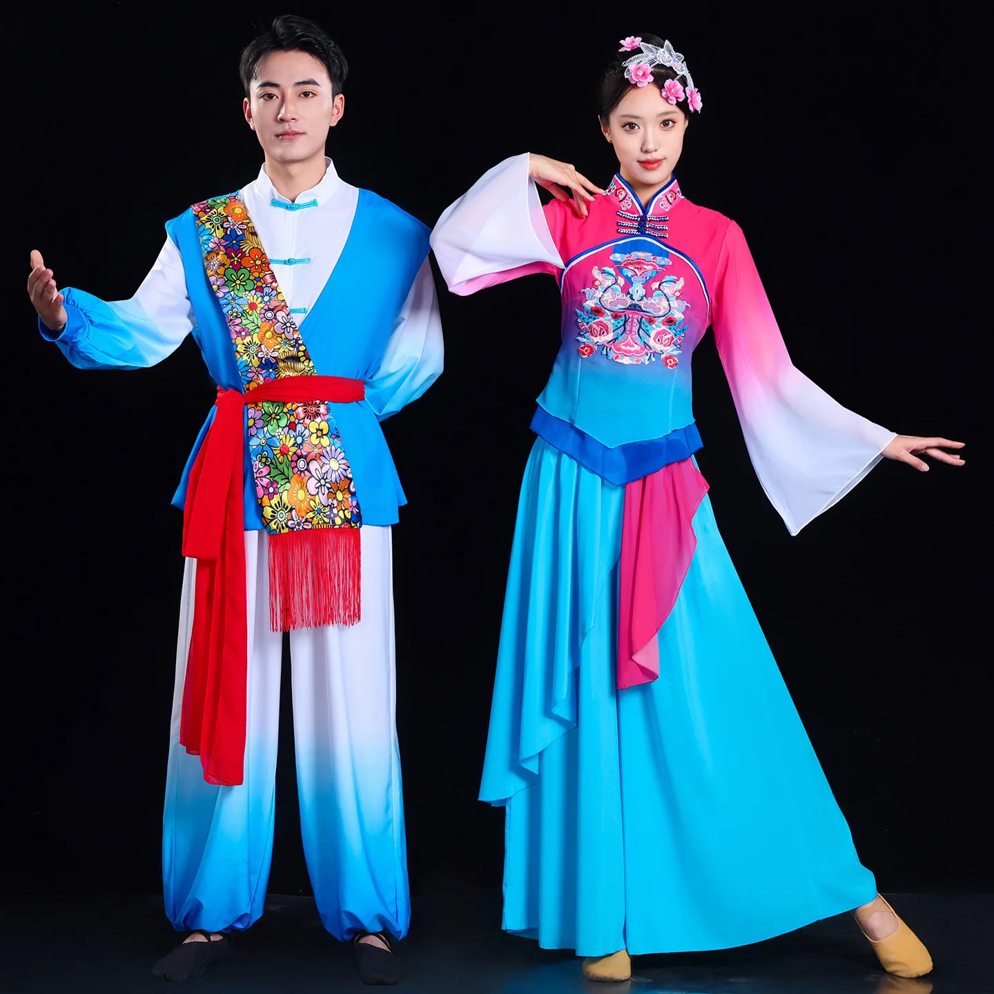 

New Costumes for Shanbei Yangko Performance Classical Dance Ehnic Elegance Middle-aged Chinese Fan Dance Dress