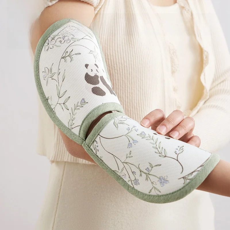 Universal Baby Cooling Arm Pillow Pad 31x15cm Ice Silk Summer Breathable Arm Rest Cushion for Nursing Feeding Holding