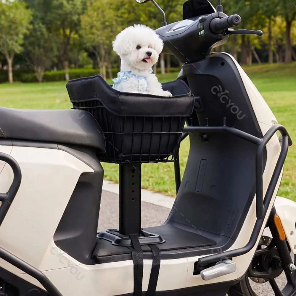 電動バイク用フロントバスケット、ペット用キャリーバッグ。大容量で、ライニング付き。自転車での移動や屋外での買い物に最適。