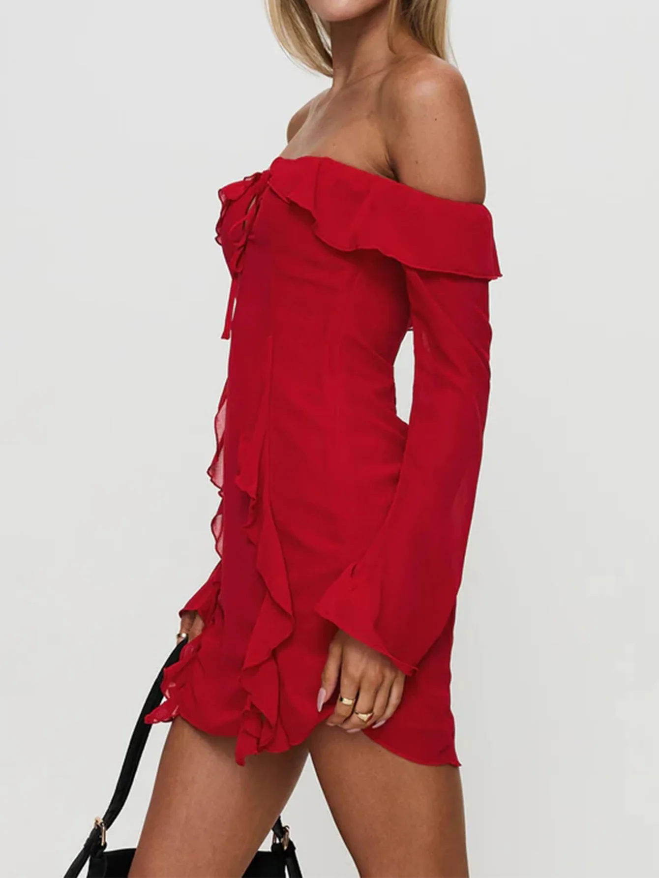 เดรสสั้นแฟชั่นผู้หญิงสีพื้นแบบเปิดไหล่ข้างเดียว แต่งระบายผูกโบว์ แขนบานเข้ารูป ทรงสลิม  ชุดออกงานหรูหรา สไตล์ลำลองสำหรับฤดูร้อน