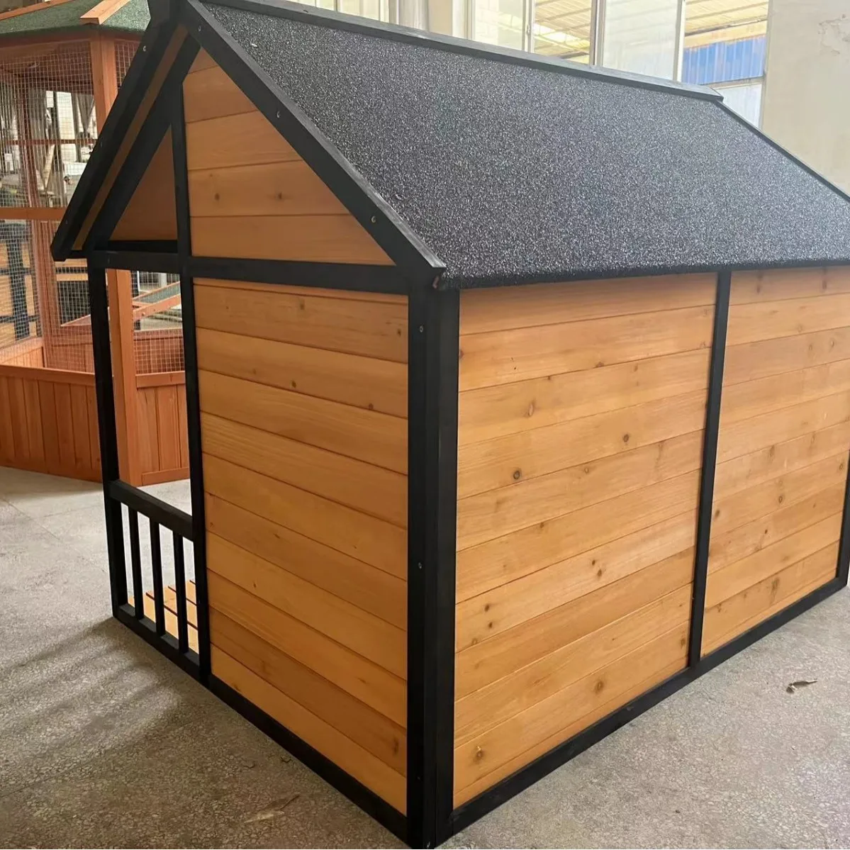 

Yellow Solid Pattern Outdoor Dog House Wooden Pet Furniture with Asphalt Roof Porch
