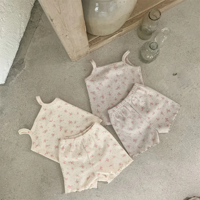 

2026 Summer New Baby Sleeveless Thin Clothes Set Infant Girls Cute Floral Sling Tops + Shorts 2pcs Suit Toddler Cotton Outfits