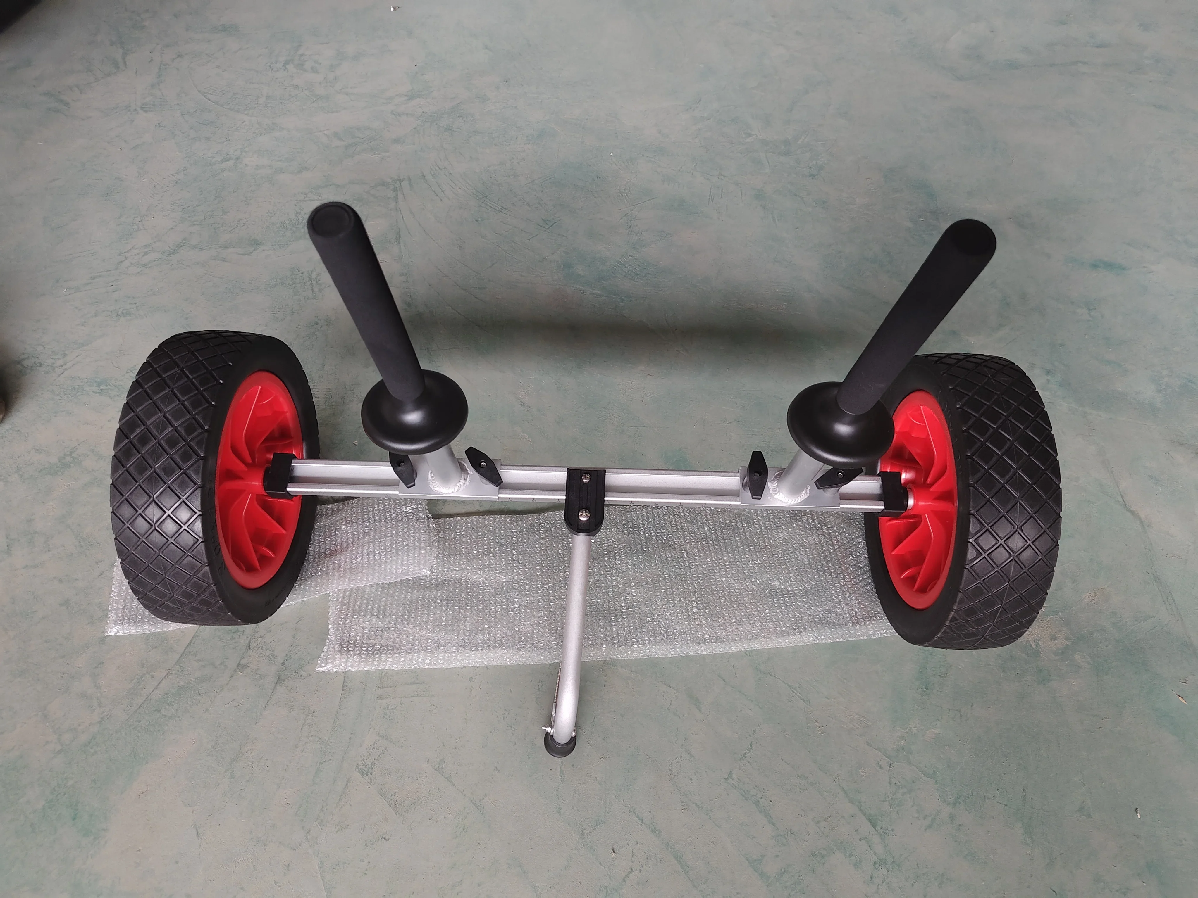 Manually Simplified Plug in Trolley with Fishing Kayak to Make Your Transportation Easier