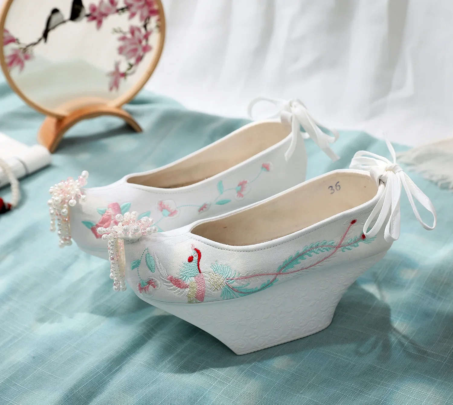 Zapatos con suela de maceta, zapatos de ópera del palacio Imperial de la antigua dinastía Qing, zapatos con bandera Qing, accesorios de disfraz antiguos de Zhen Huan