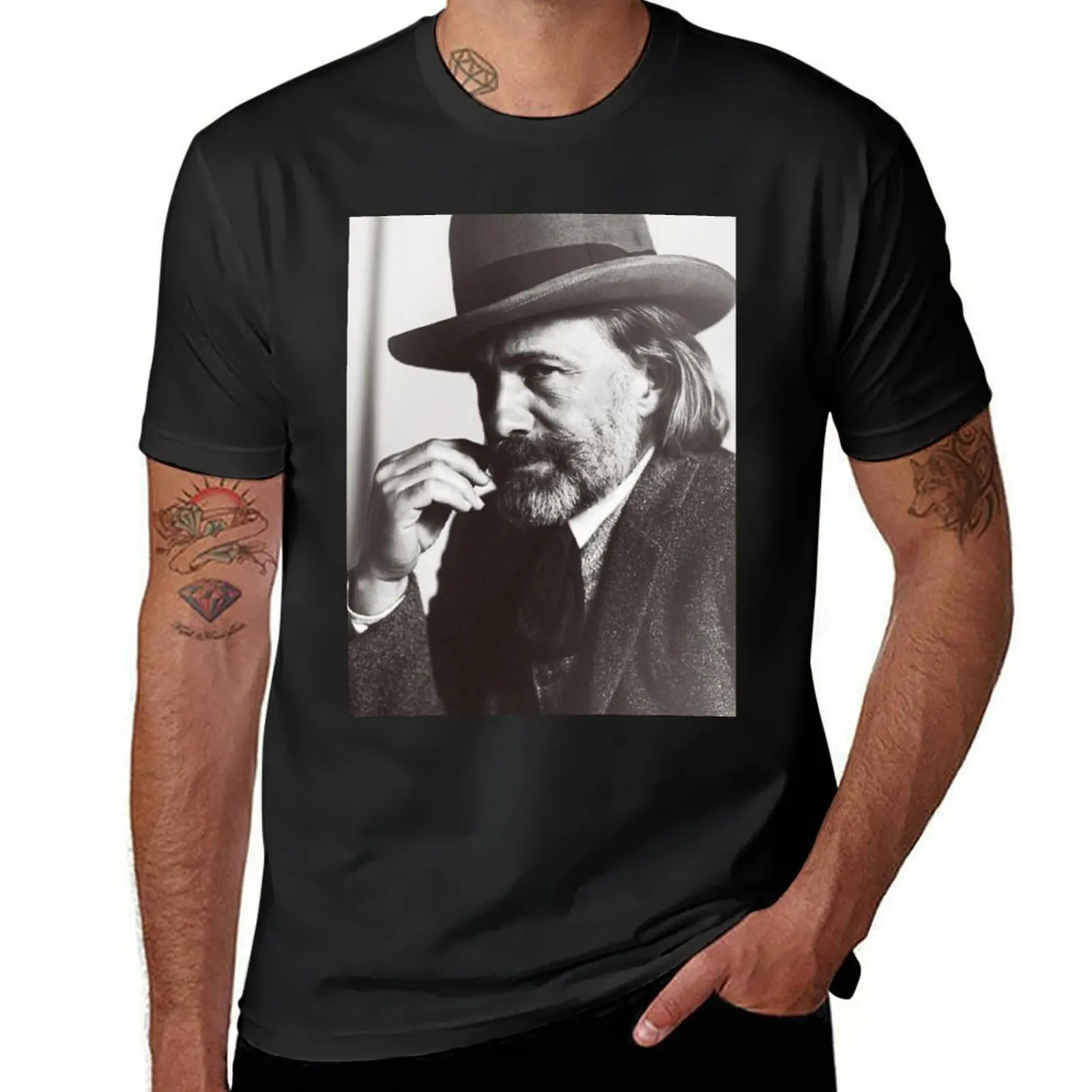 Dr. King Schultz T-Shirt funnys plain T-shirt men