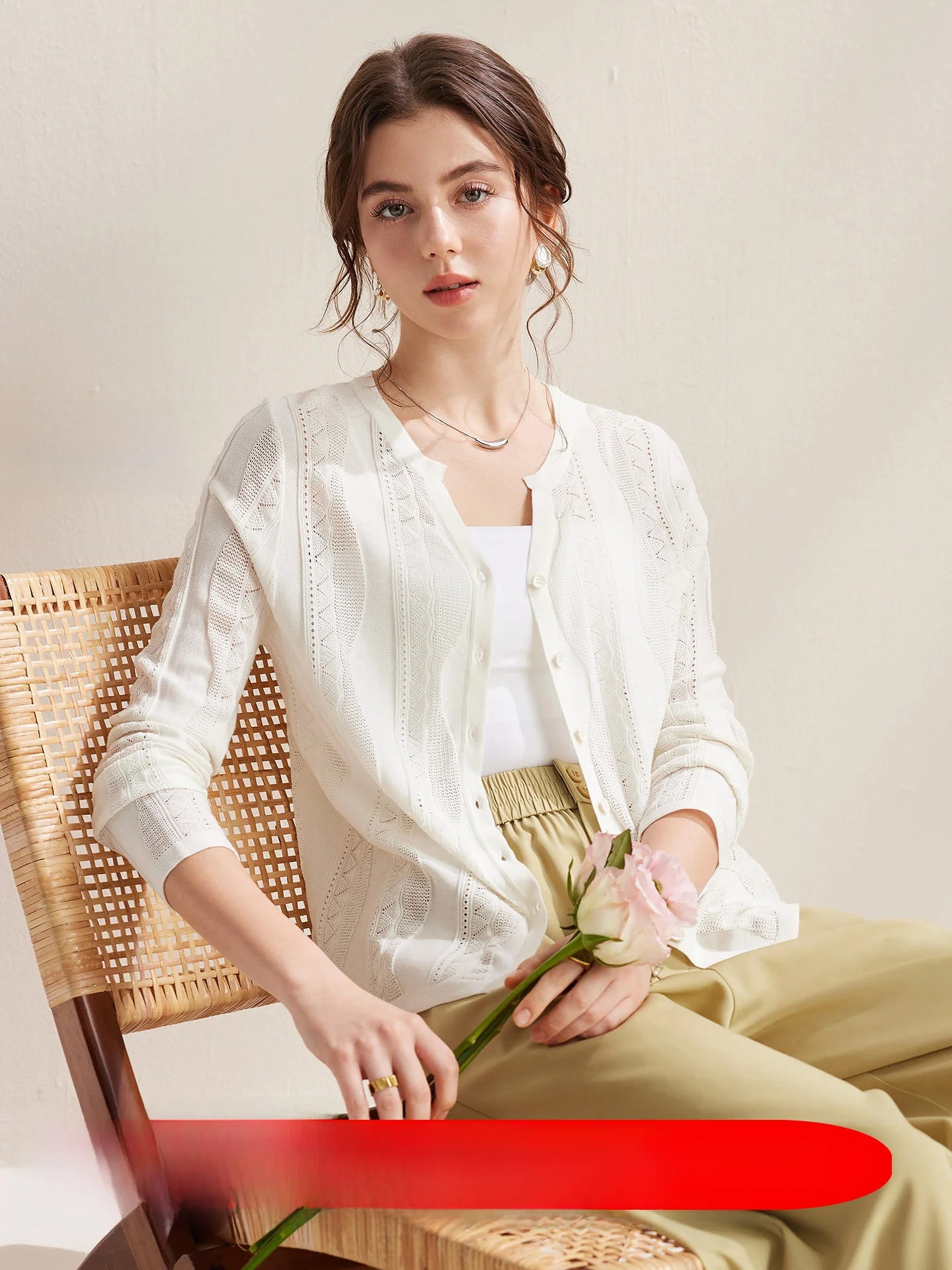 

Новинка весна-лето 2026: Женский трикотажный топ с длинным рукавом из шелковой смеси и ткани Lenzing Lyocell, повседневный, для ношения под одеждой.