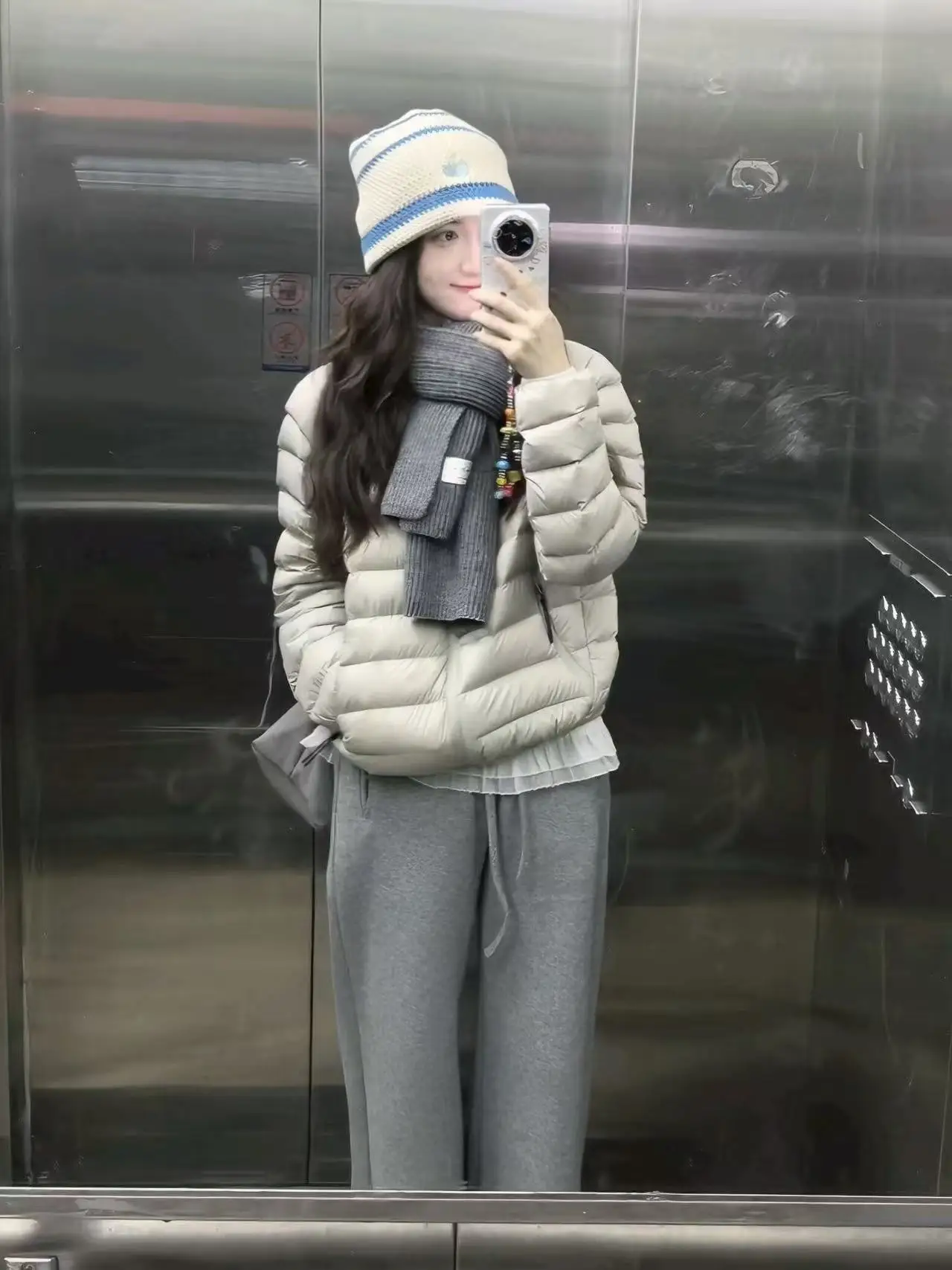 Leggero piumino di cotone Jaet da donna 2025 Nuovo inverno ort Sle con cappuccio americano retrò Sle cappotto chiusura con cerniera