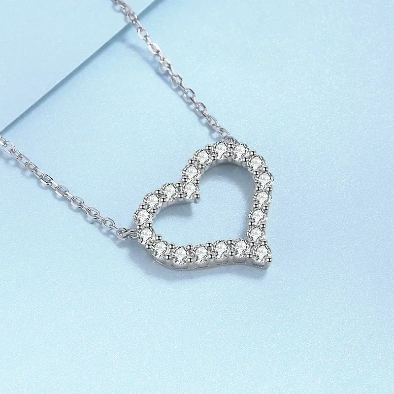 

0.3/0.6/1.2/2 Carat Moissanite Diamonds Heart Necklace for Women, Luxury Female PT950 Platinum Pendant Chain Birthday Gift