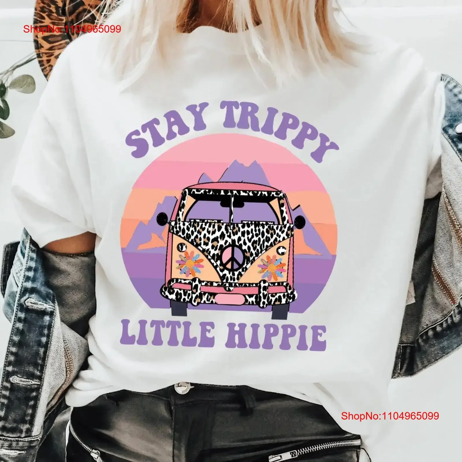 قميص نسائي لطيف من Stay Trippy Little Hippie ملابس مضحكة بوهو اقتباس نمط الحياة التخييم خمر غسلها لينة أنيقة الشارع الشهير