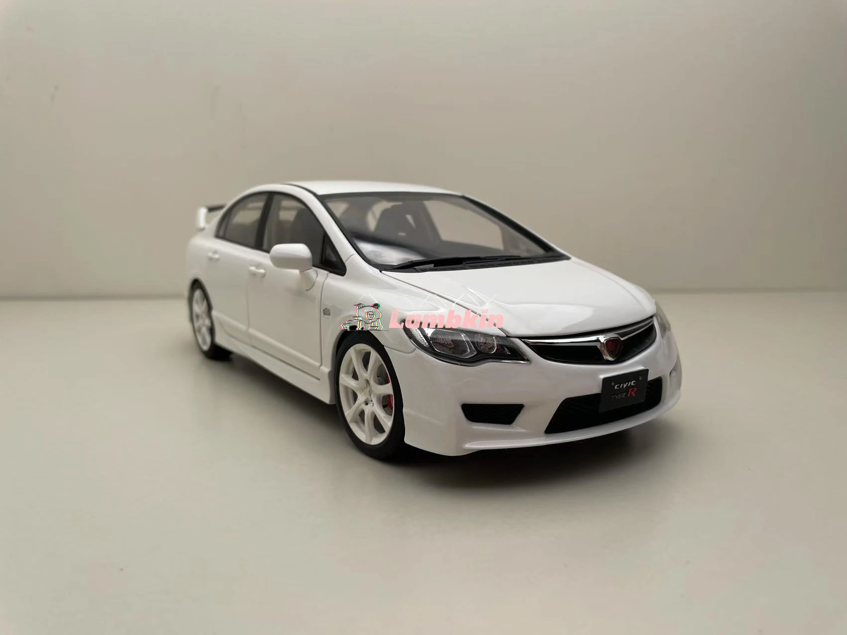 

WELL 1/18 Civic TYPE R FD2 White Rare Slight Box Damage Alloy Openable Car Model Gift Collection