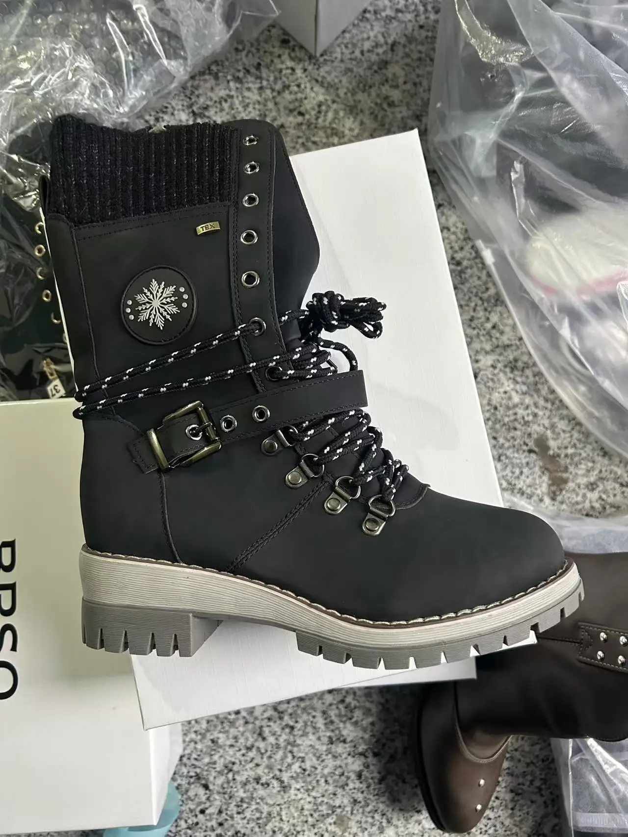 2025 frauen Winter Schnalle Spitze Gestrickte Mid-kalb Stiefel Niedrigen Ferse Runde Kappe Stiefel Top Qualität Winter Warme stiefel Frauen Botas De Mujer – Detail 9