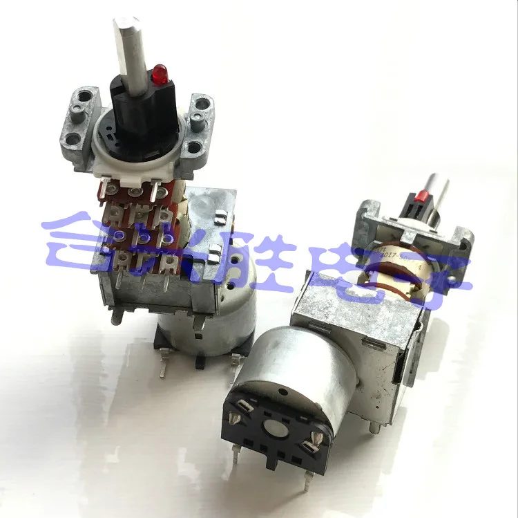 

1 шт. потенциометр регулировки громкости усилителя мощности, 4-канальный, A50K*4, моторизованный, с подсветкой