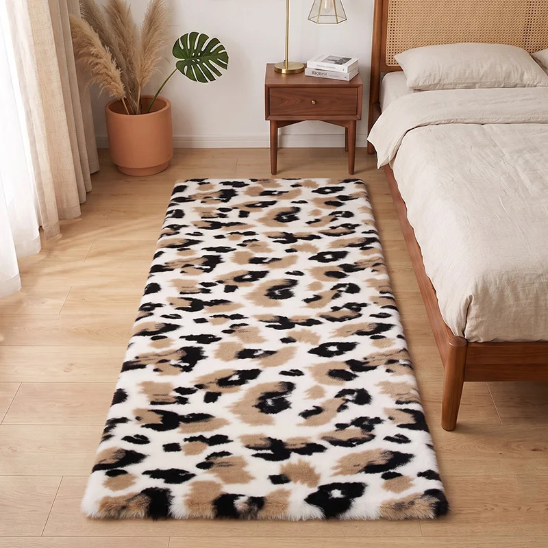 Immitation Rabbit Fur Rug Carpet for Bedroom Living Room Luxury Cozy Irregular Home Decor Floor Mat Bedside Area Rug Foot Pad