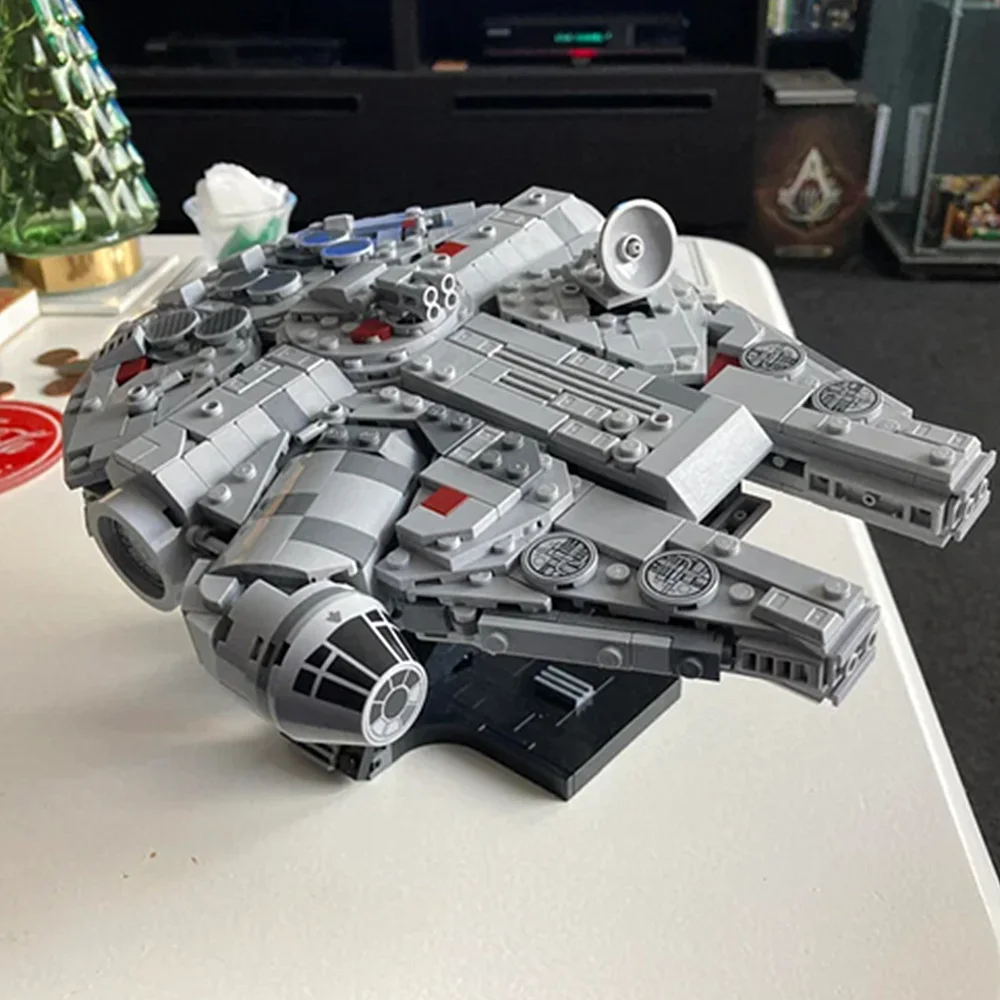 900+PCS Galaxy Space StarFighter Ship Falcons-Spaceship Battle-StarShip Model Building Block Brick Gift Boys Toys Set
