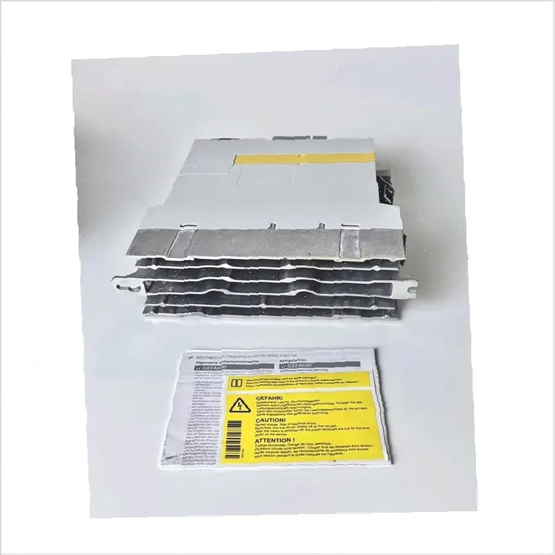Lenze E84DGDVB15242GS New Industrial 8400 Seri Frequency Inverter Package Model