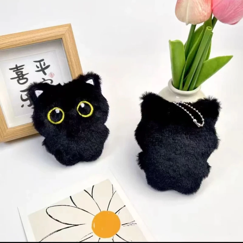 

Новая плюшевая игрушка-кошка Кавай с большими глазами и шарфом, черный котик-брелок, подвеска для сумки, мультяшный котенок-украшение, праздничный подарок для любимых