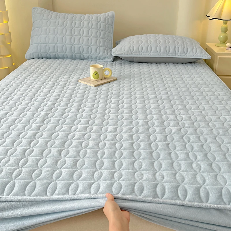 Quilted Fitted Mattress Protector, Plush Fluffy Top Warm Mattress Cover,Shed-Free Soft Bed Fitted Sheet with Elastic Deep Pocket