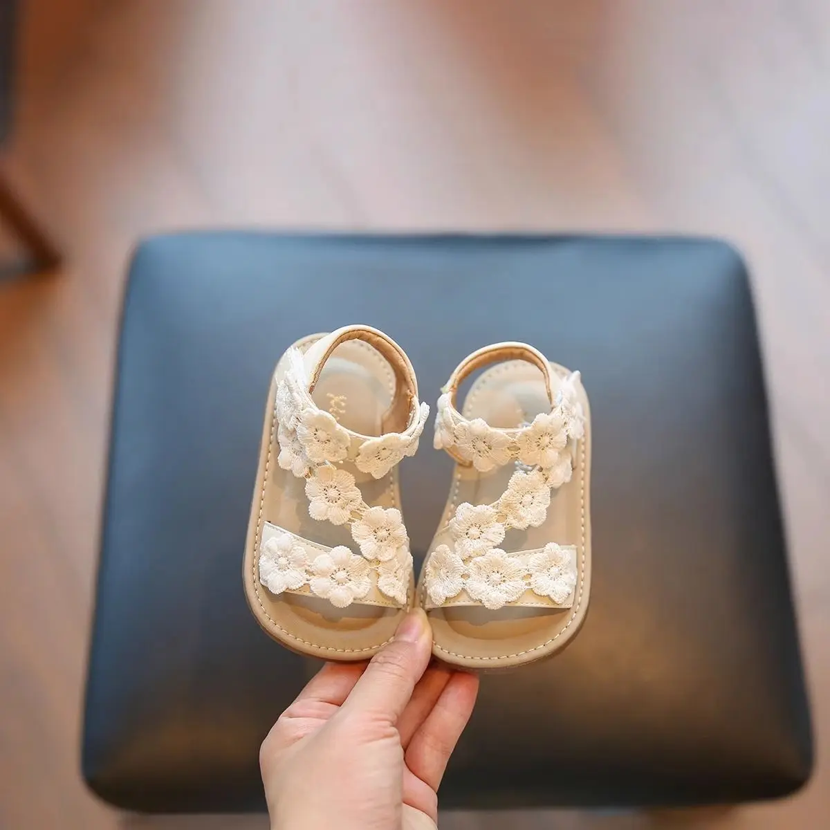 

Toddler Flower Sandals Soft Sole Baby Girls' Walking Shoes Summer 2026 New for Infants 1-3 Years Old