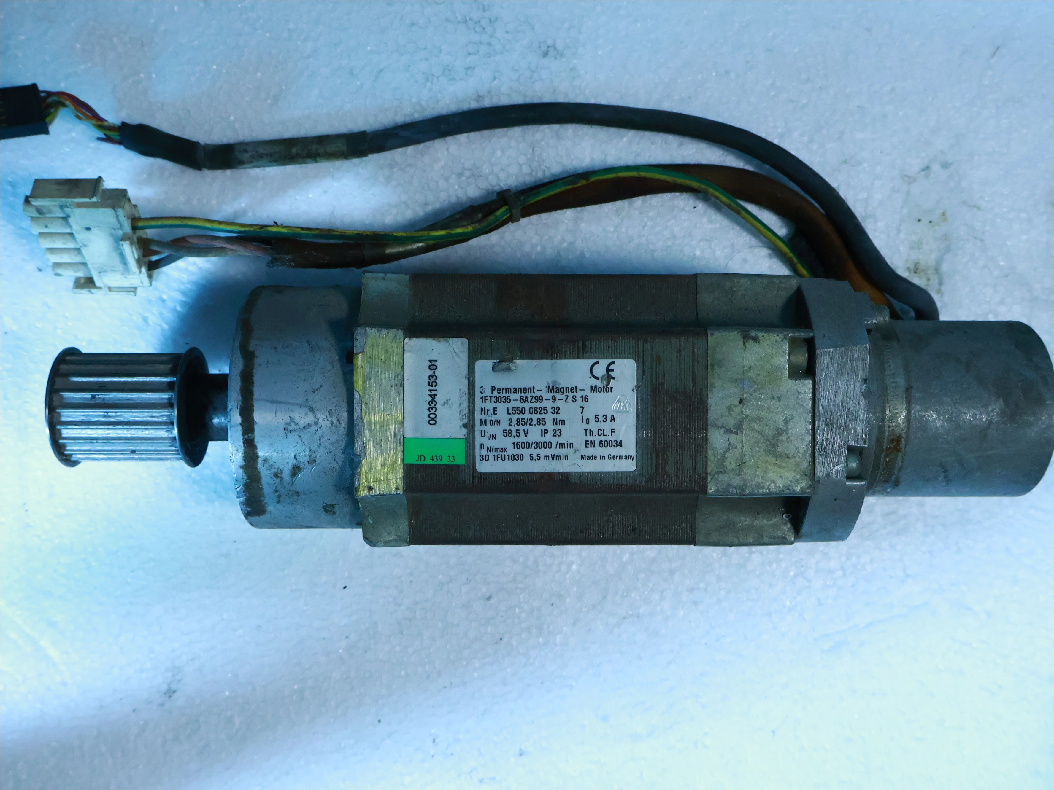 Used 1FT3035-6AZ99-9-ZS16 For SIEMENS 1FT3035-6AZ99-9-ZS16 Servo Motor Permanent Magnet Motor
