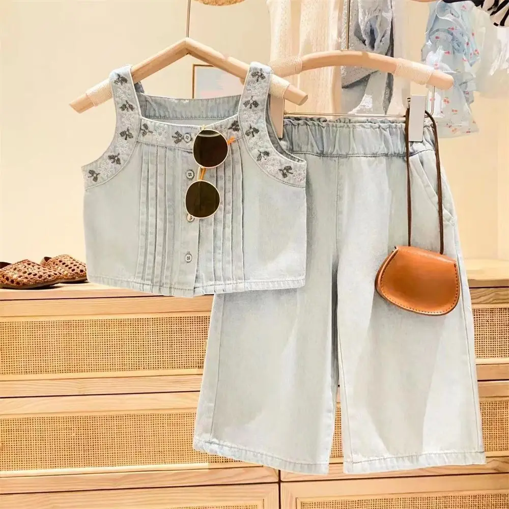 Girls Suits 2025 NewSummer Vintage Denim Suit Harbor Flavor Halter Tank Top Big Kids Ripped Wide-leg Pants Two-piece Set Clothes