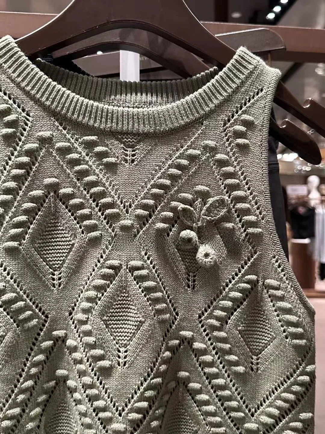 

Autumn New Sle Women's Casual Hollow out Texture Cotton Svel Knitted round Ne Vest Comfortable Fit ort Length