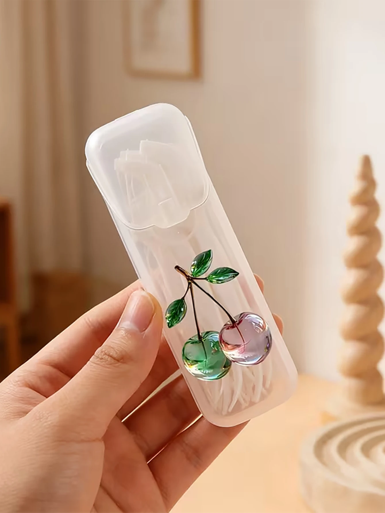 4-Piece Set of Pink and Green Crystal Cherry-Patterned Portable Travel Storage Boxes - Toothpicks, Dental Floss, and Daily Storage Organizer, Compact and Convenient, Travel Storage Box, Mini Storage Box, Suitable for Carrying Small Items, Leak-Proof Travel Pill Storage Box, Portable Cotton Swab Box, Can Be Used as a Holiday Gift