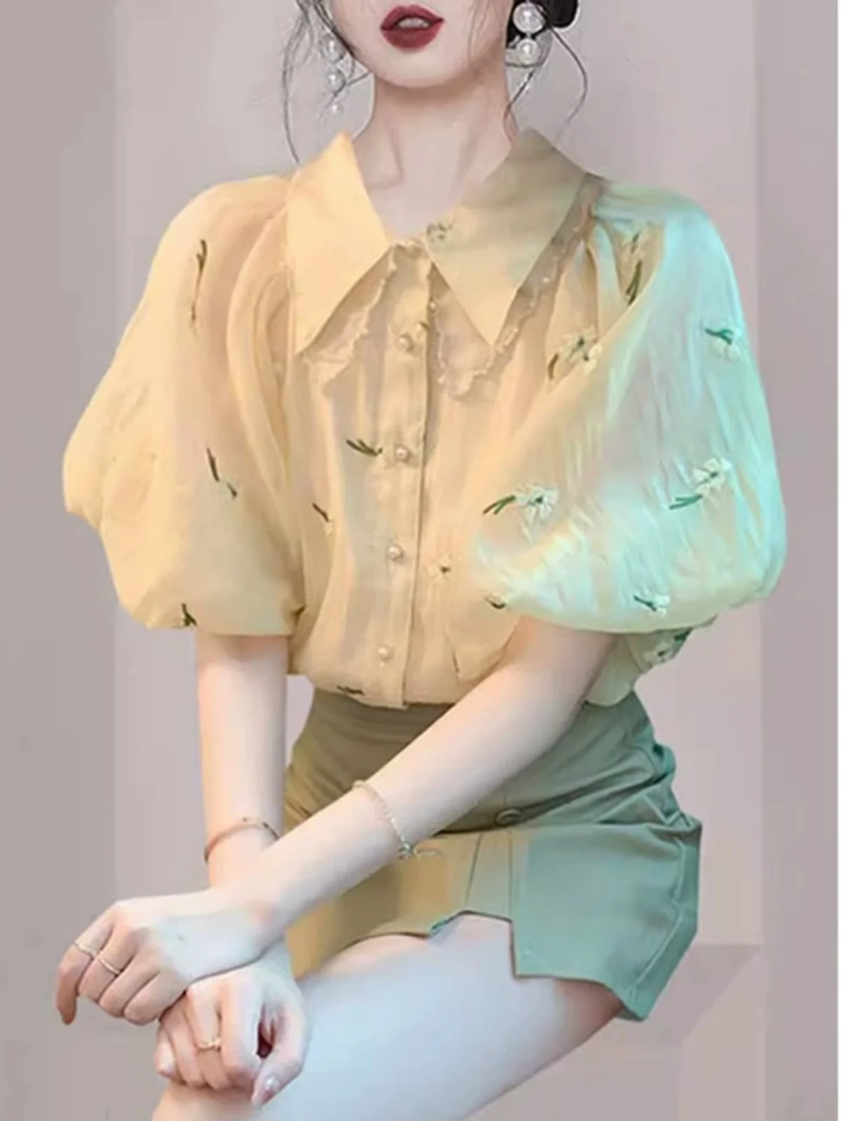 Elegant Floral Print Shirt for Women Summer Fashion High End Feel Doll Collar Blouse Commute Style Loose Fit Short Sleeve