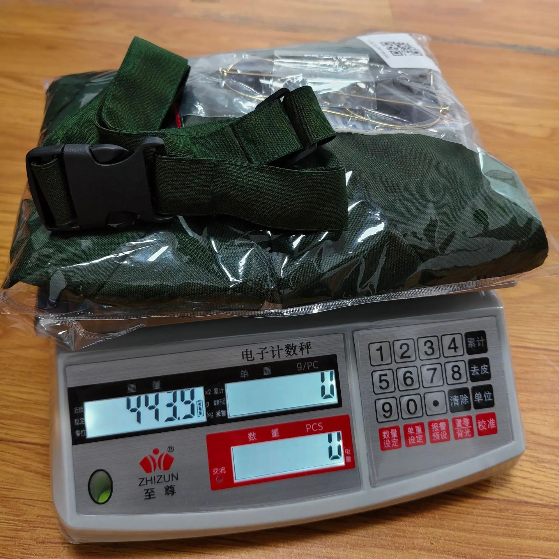 Adult Anime Fighter Pilot Costume Air Force Flight Suit Roleplay with Aviator Accessories Men Army Green Military Pilot Jumpsuit