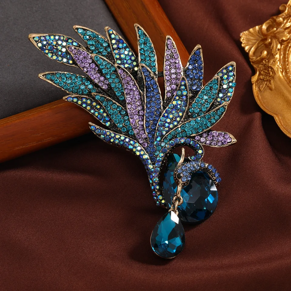 Vintage Exaggerated Crystal Phoenix Wings Luxury Brooch Badges For Women Fashion Retro Rhinestone Party Dress Pins