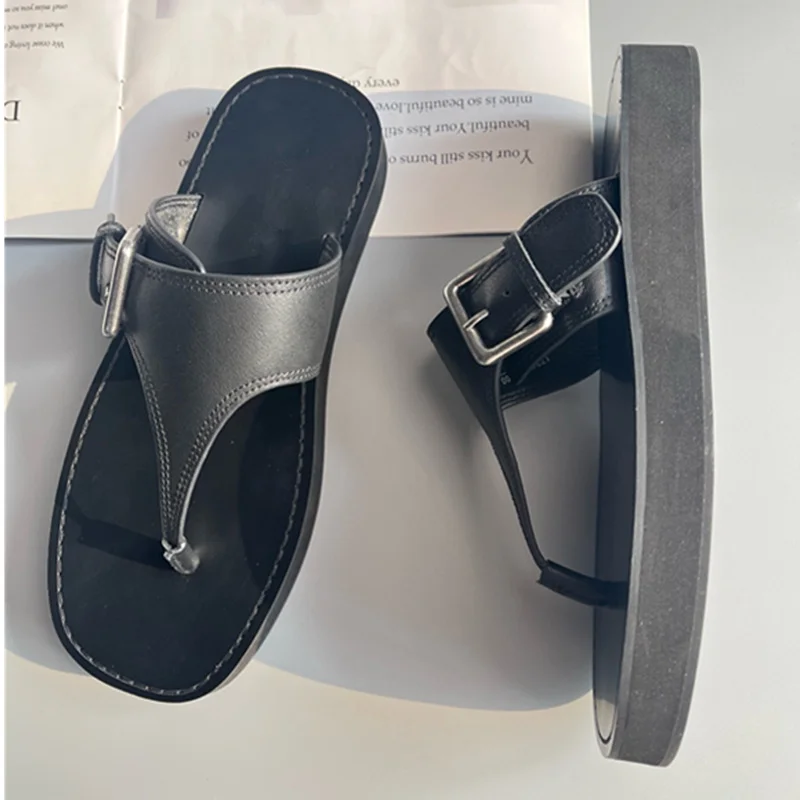 

Maxdutti Minimalist Retro Thick Soled Genuine Leather Flip Flops Sandals 2026 Fashion Black Flats Bottomed Slippers Shoes Wome