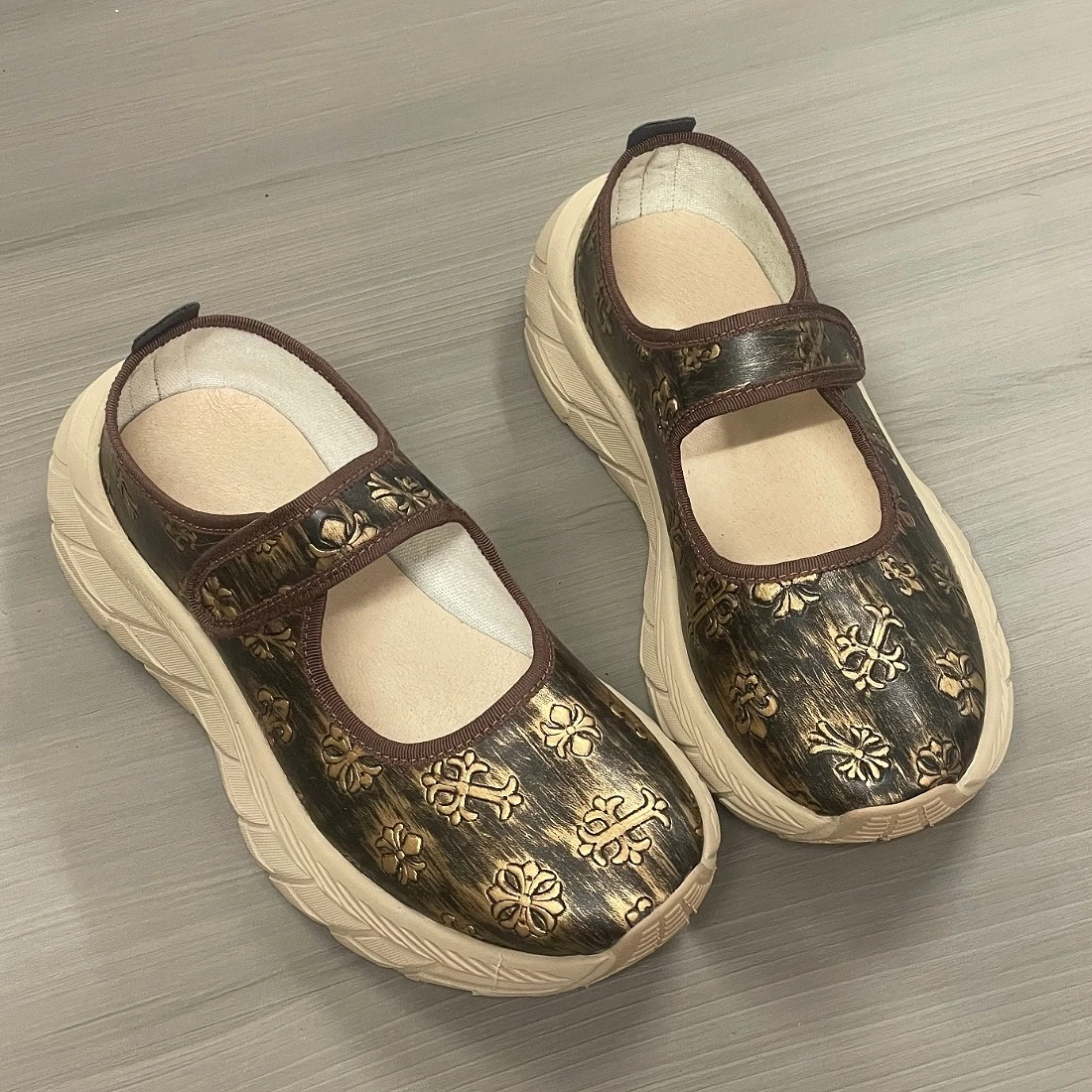 Zapatos de Mujer Xingliupi, Al - Canvas Sneaker High reseña y precio
