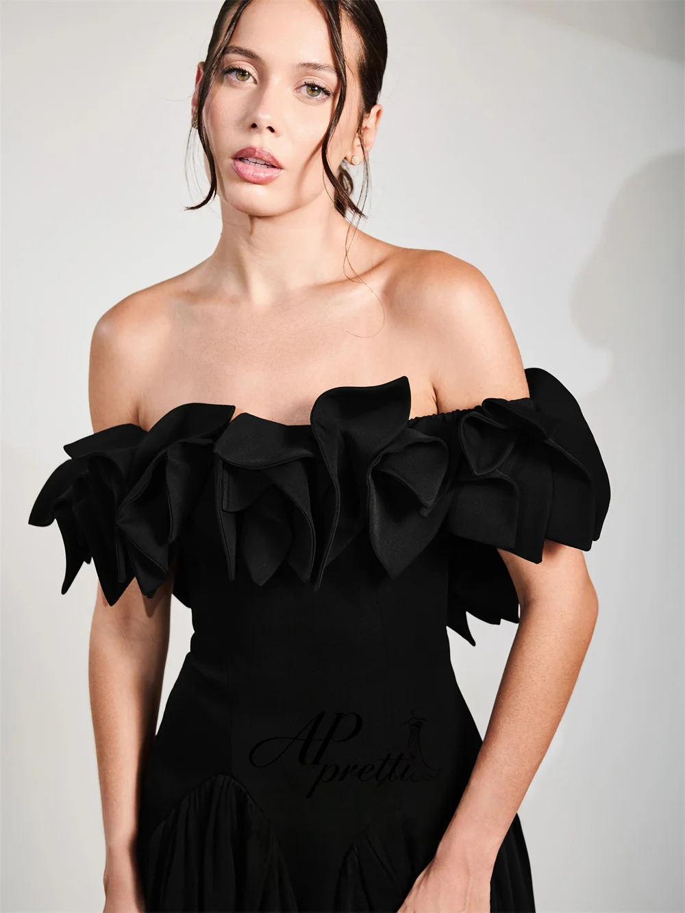 AP pretti Vintage Black Off the Shoulder 3D Petal Ruffle Formal Evening Gown A-line Satin Party Dress Wedding Guest Customized ﻿