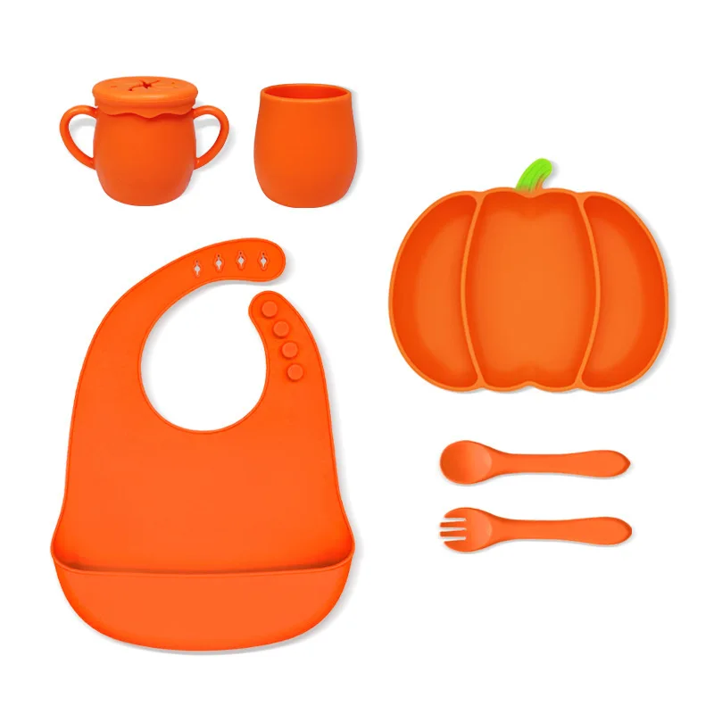 6-Piece Pumpkin Silicone Baby Food Set – Halloween-Themed Suction Plate, Bib & Cutlery, Reusable & Safe Mealtime Kit