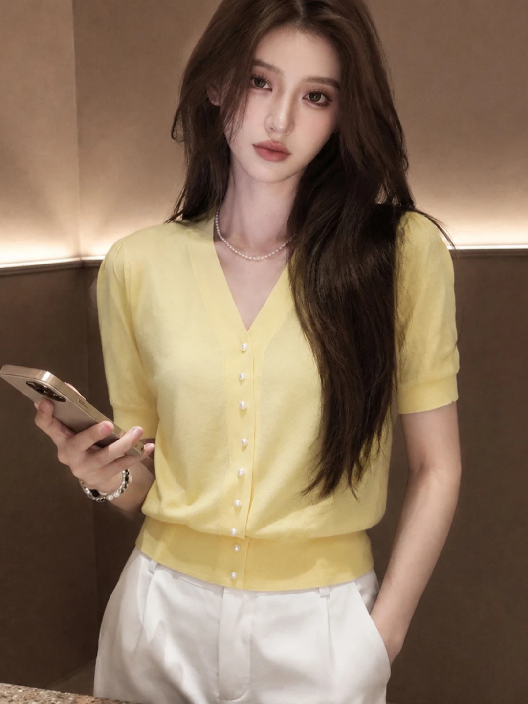 Korean Style Sweet Soft Silk Knitwear Short Sleeve V-Neck Slimming Women's Top Fashionable Elegant Summer 2026 Ice Silk Shirt