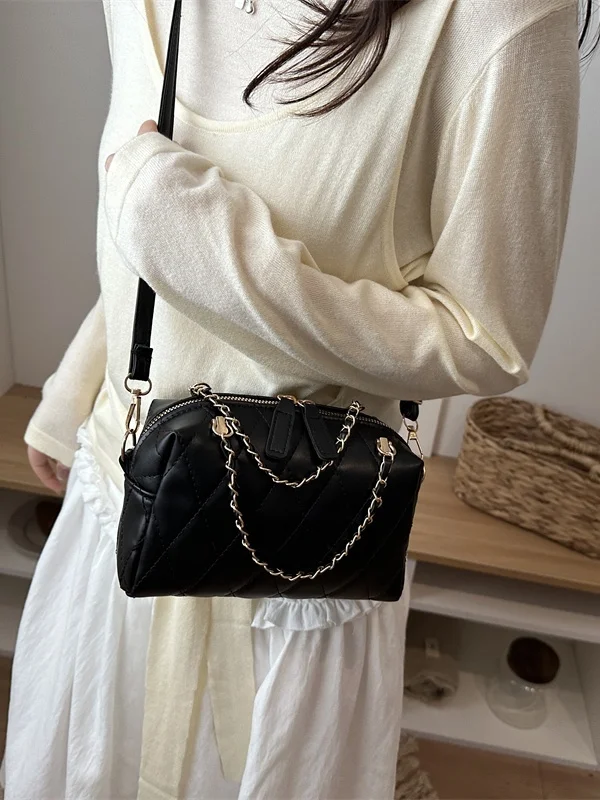 Korean Style Fashion Diamond Grid Chain Bag Ladies Handbag Spring 2026 New Pillow Shape Single Shoulder Slant Cross Bag