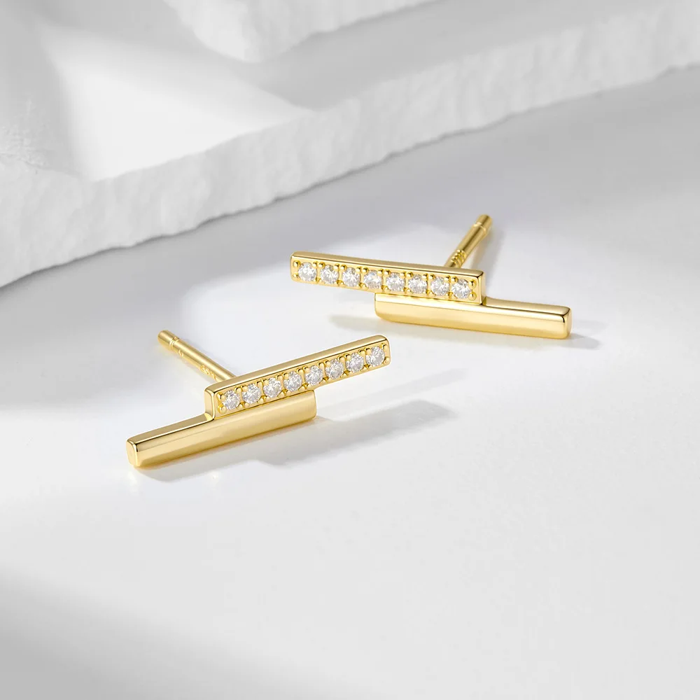 Dave&di S925 Pure Silver Minimalist Diamond Studded One Character Design Earrings With European And American Cross-border Temper