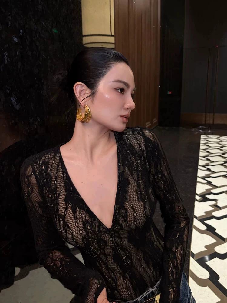 

Женский облегающий кружевной топ XZY с V-образным вырезом, универсальный базовый слой для весеннего сезона, из полиэфирного волокна, с длинными рукавами