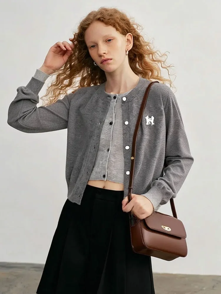 

Вязаный свитер ZhuoZhi в стиле колор-блок, весна 2026, новинка, тонкий кардиган на пуговицах, имитация двухслойности, мягкий, с длинными рукавами, круглый вырез