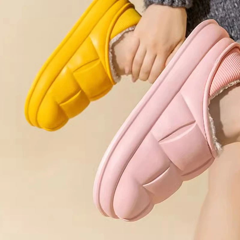 Women's Waterproof Cotton Slippers Bag and Winter Outdoor Wear 2024 New Thick Soled Indoor Home with Plush Warm Cotton Shoes Men